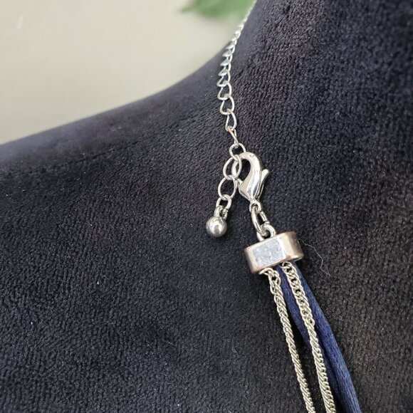 Women Silver Tone Multi Gems & Beads Circle Link V Shape Necklace with Lobster - Picture 6 of 6